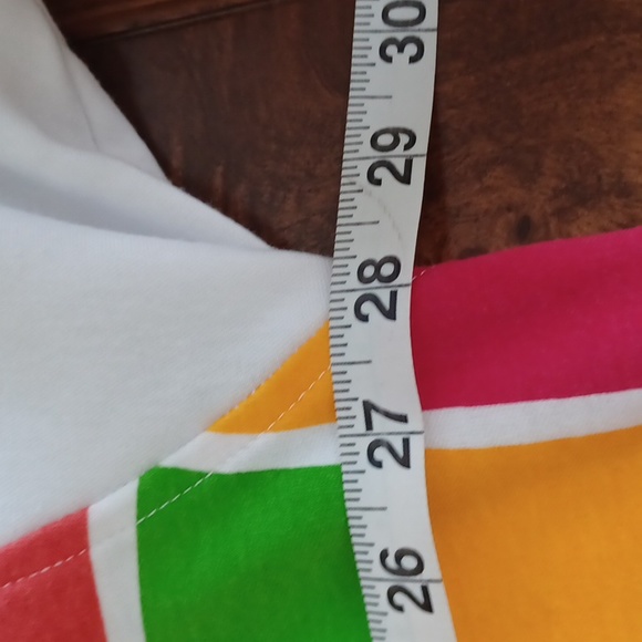 4/$22 Nwot Victoria Woman color block with sequined tee - Picture 5 of 6